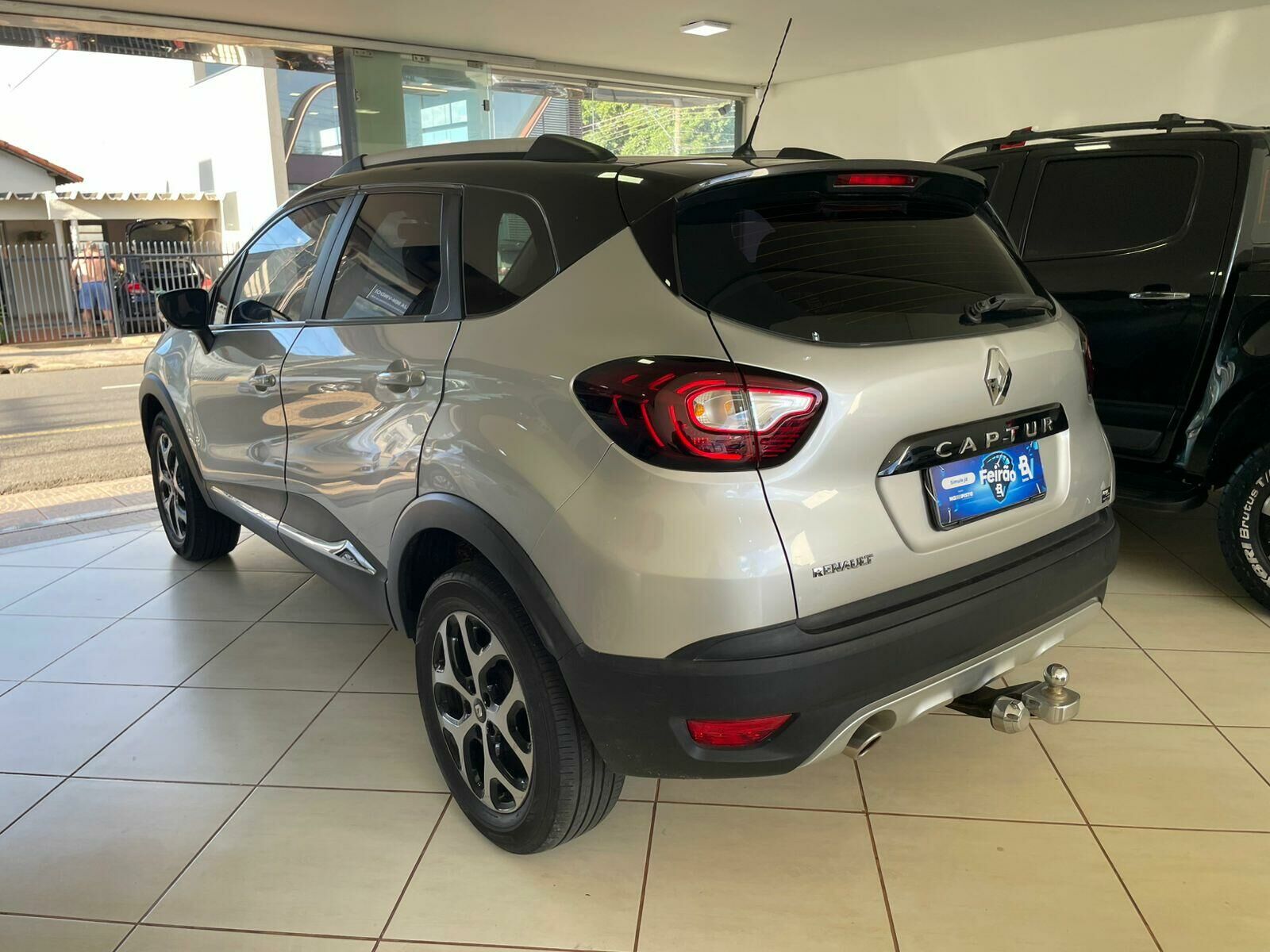 Imagem do veículo  RENAULT CAPTUR LIFE 1.6